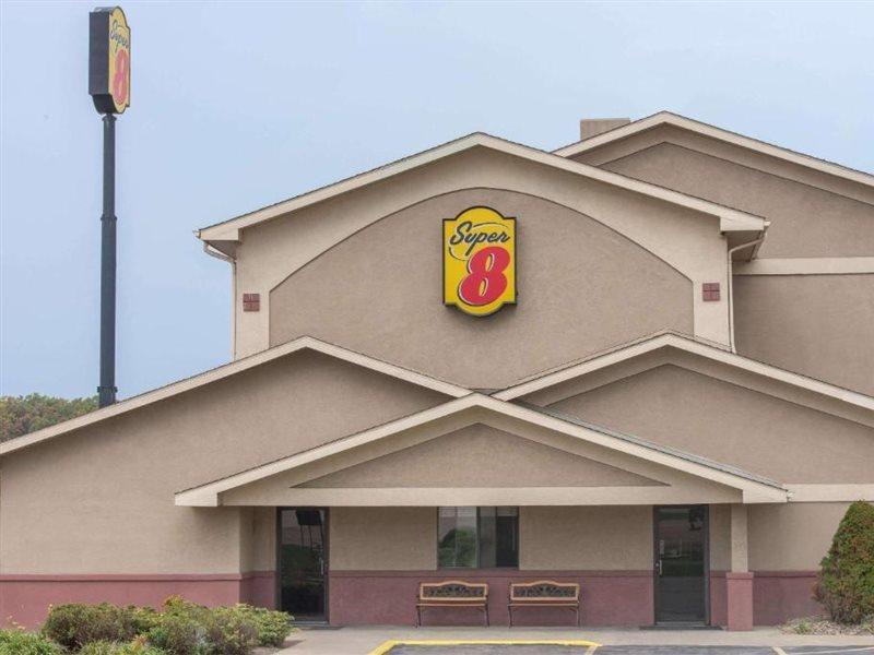 Super 8 By Wyndham Youngstown/Austintown Exterior photo