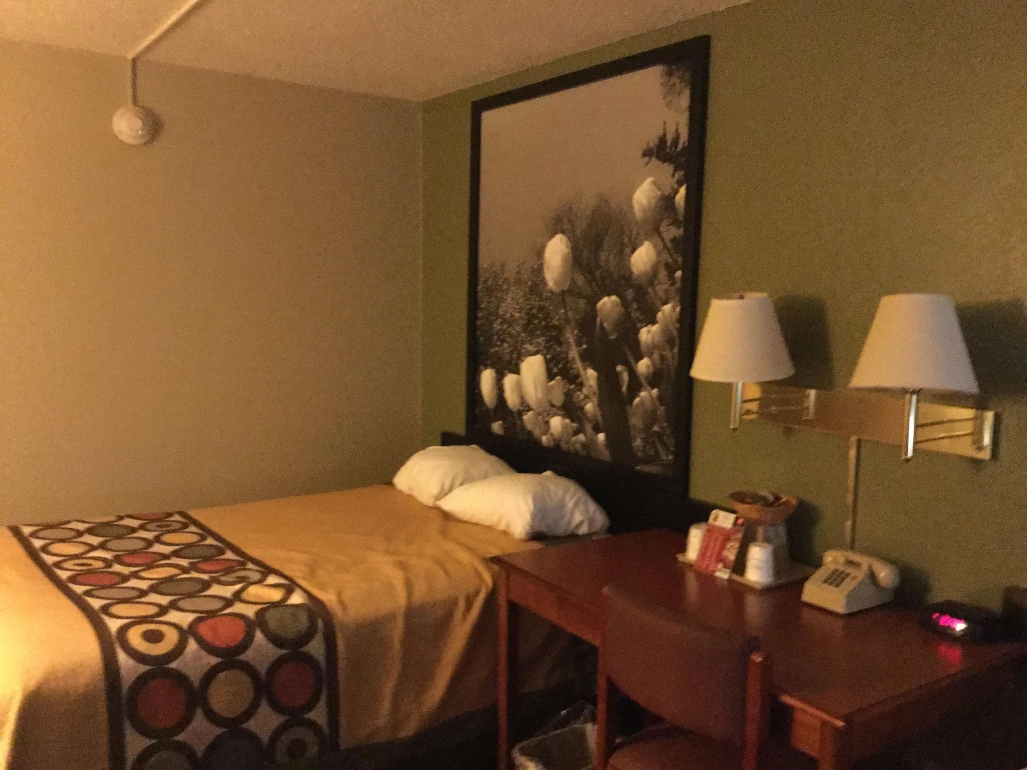 Super 8 By Wyndham Youngstown/Austintown Exterior photo